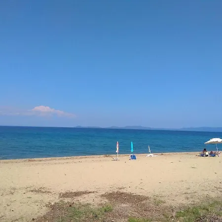 別荘 Nautilus Maisonette In Front Of The Sea イエリソス